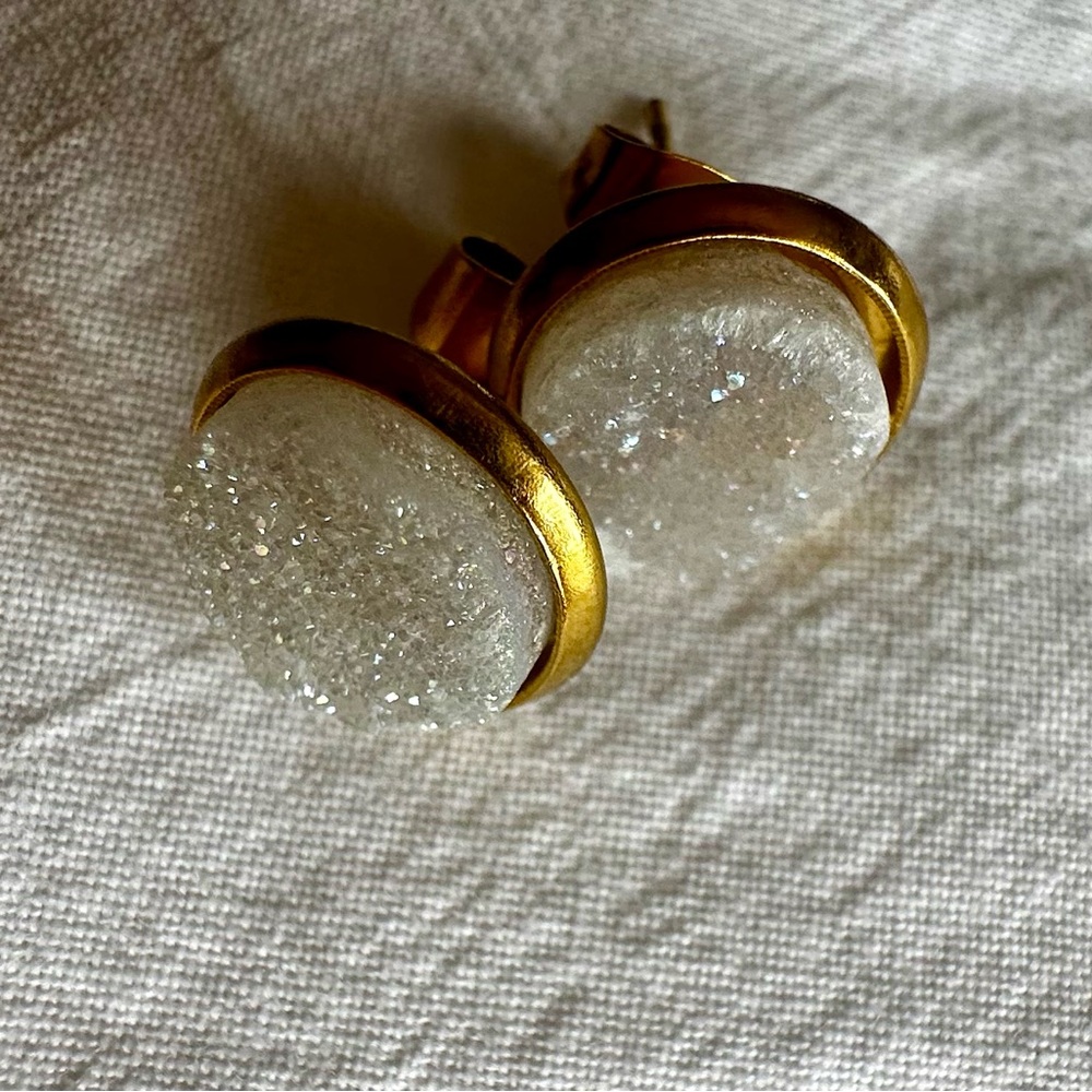 Kinsley Armelle earrings